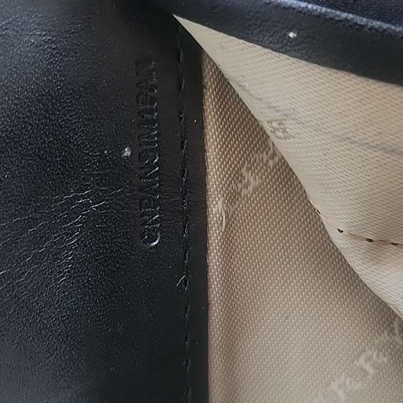 Authentic Nova Burberry wallet - Picture 7 of 7